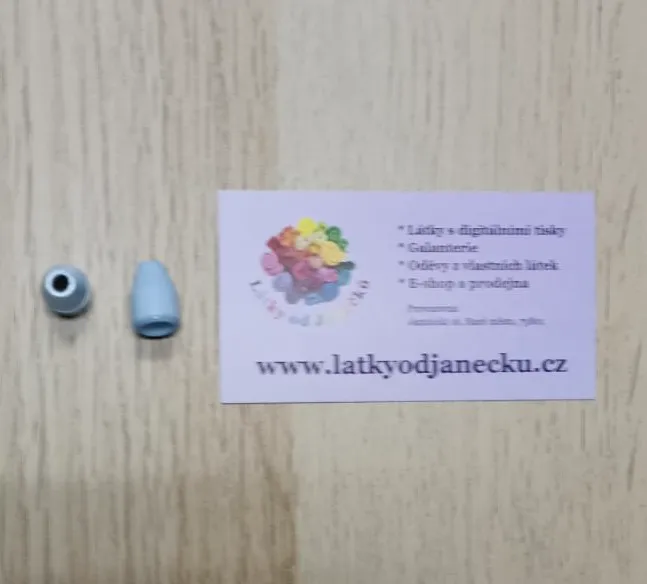Koncovka plastová / SV. MODRÁ