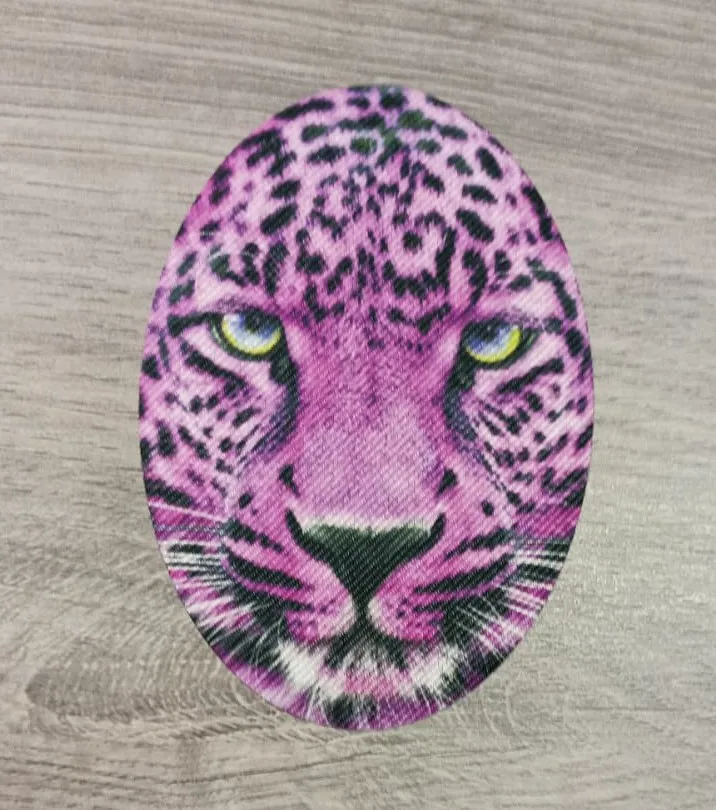 OVÁLNÁ NAŽEHLOVACÍ záplata FIALOÁ-LEOPARD
